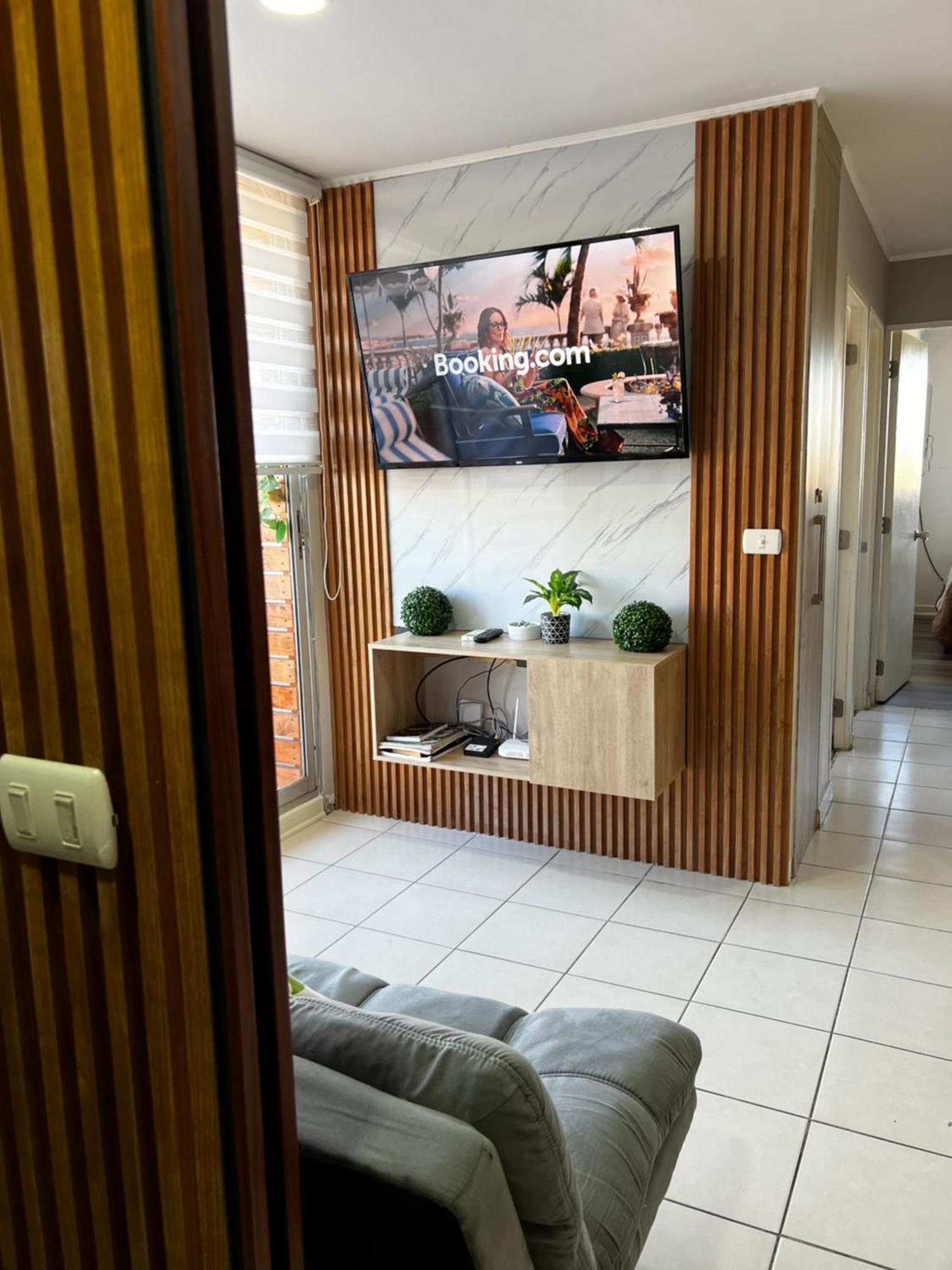 Comodo Y Familiar Depto En El Centro De La Ciudad,estacionamiento Privado, Wifi, Calefaccion Ac Apartamento